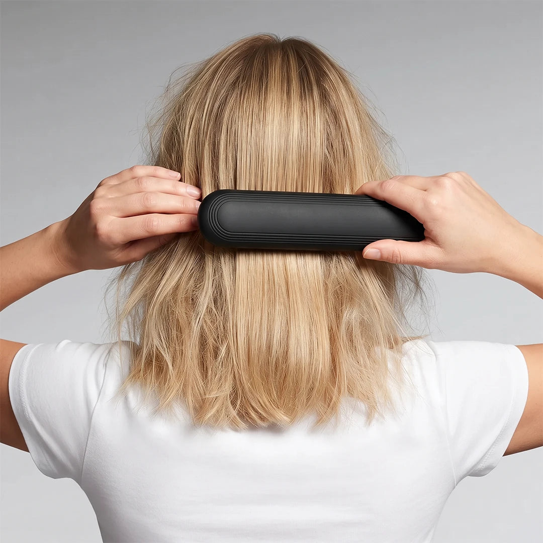 Salon-smooth hair. From the comfort of home.